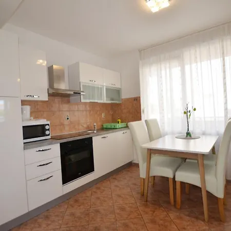 Brigth And Breezy Appartement